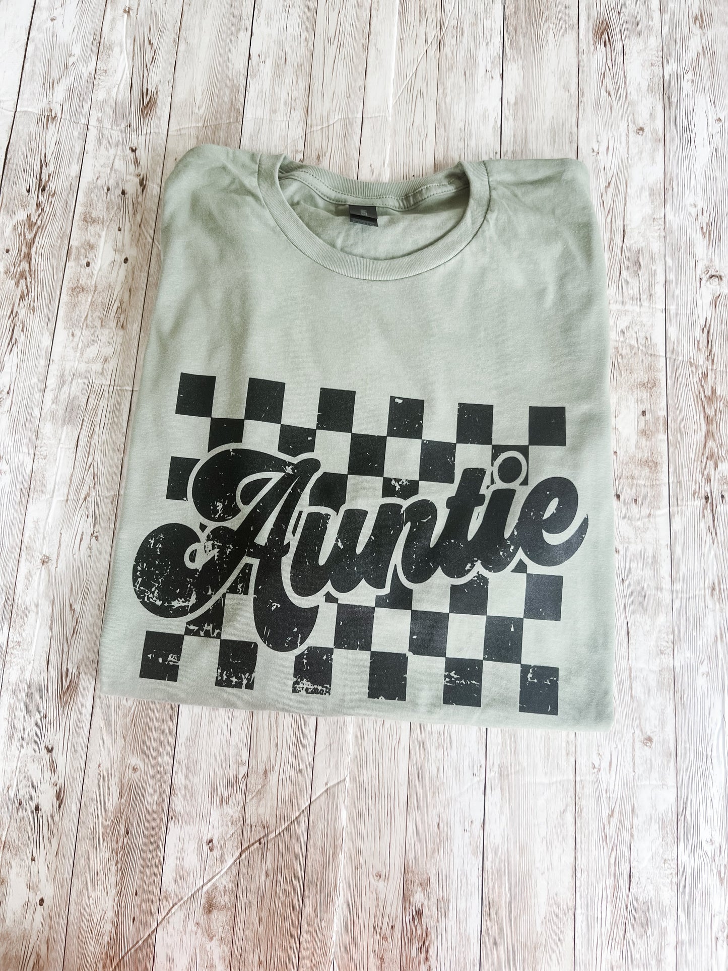 Checkered Auntie