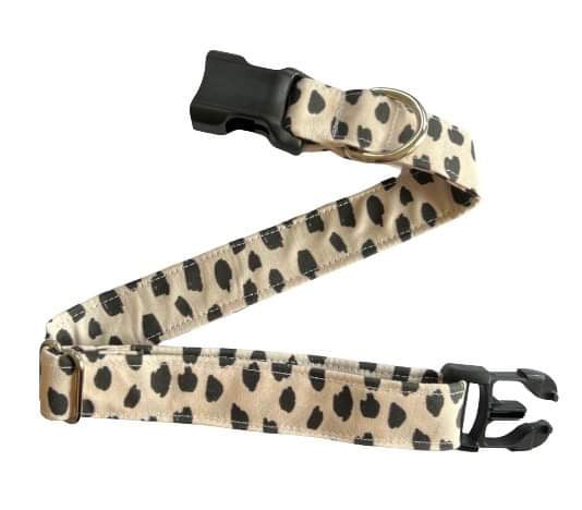 Tan Spotted Collar