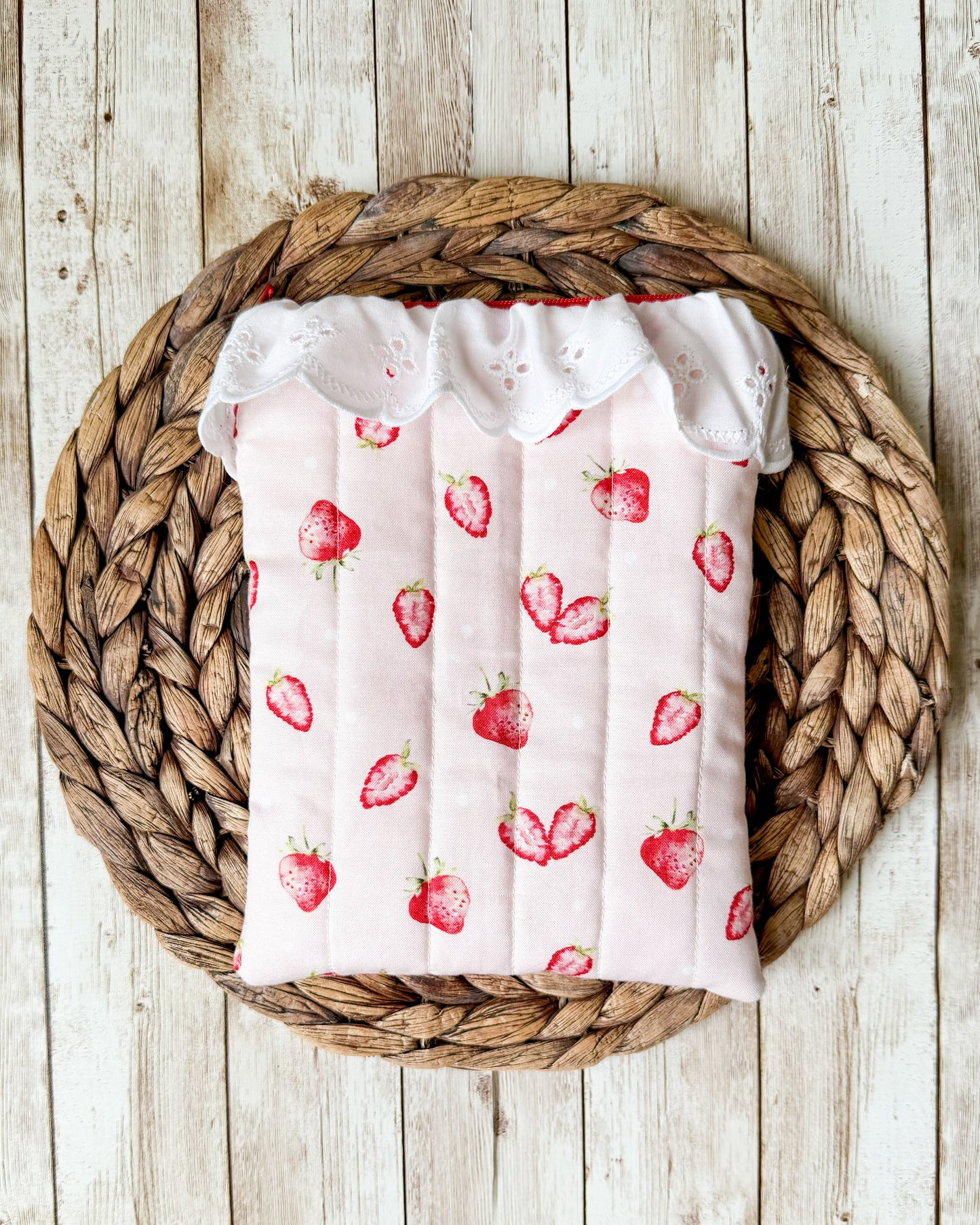 Strawberry Quilted Kindle Sleeve with Zipper and Ruffles